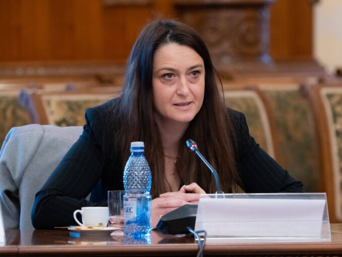 Cristina Butură, deputat AUR: „Ajutor medical rapid pentru familii și vârstnici, disponibil prin apel telefonic la 116117. O soluție reală pentru un sistem sufocat”