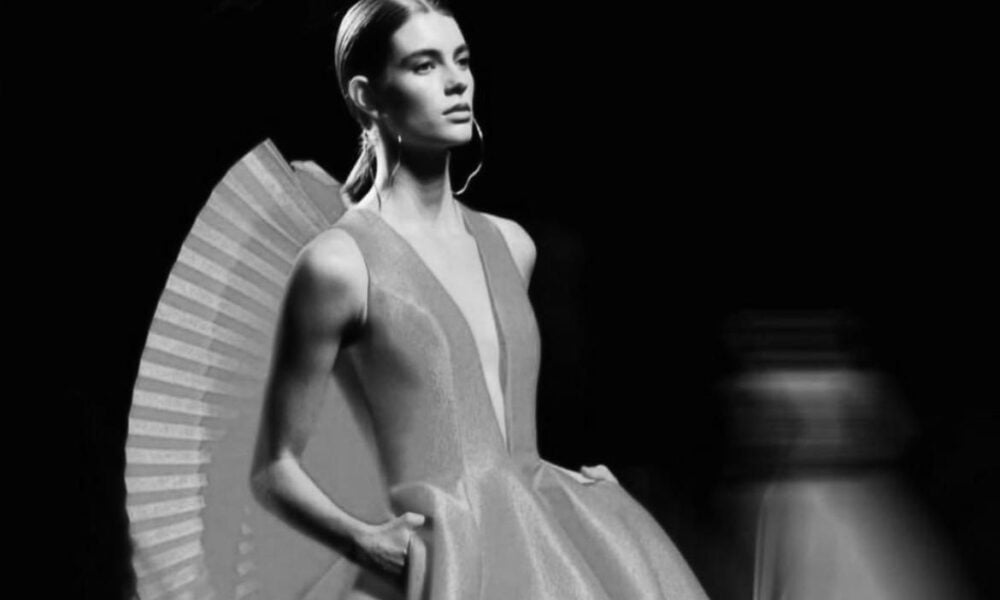 Model internațional, găsită fără suflare în casă la doar 21 de ani