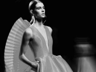 Model internațional, găsită fără suflare în casă la doar 21 de ani