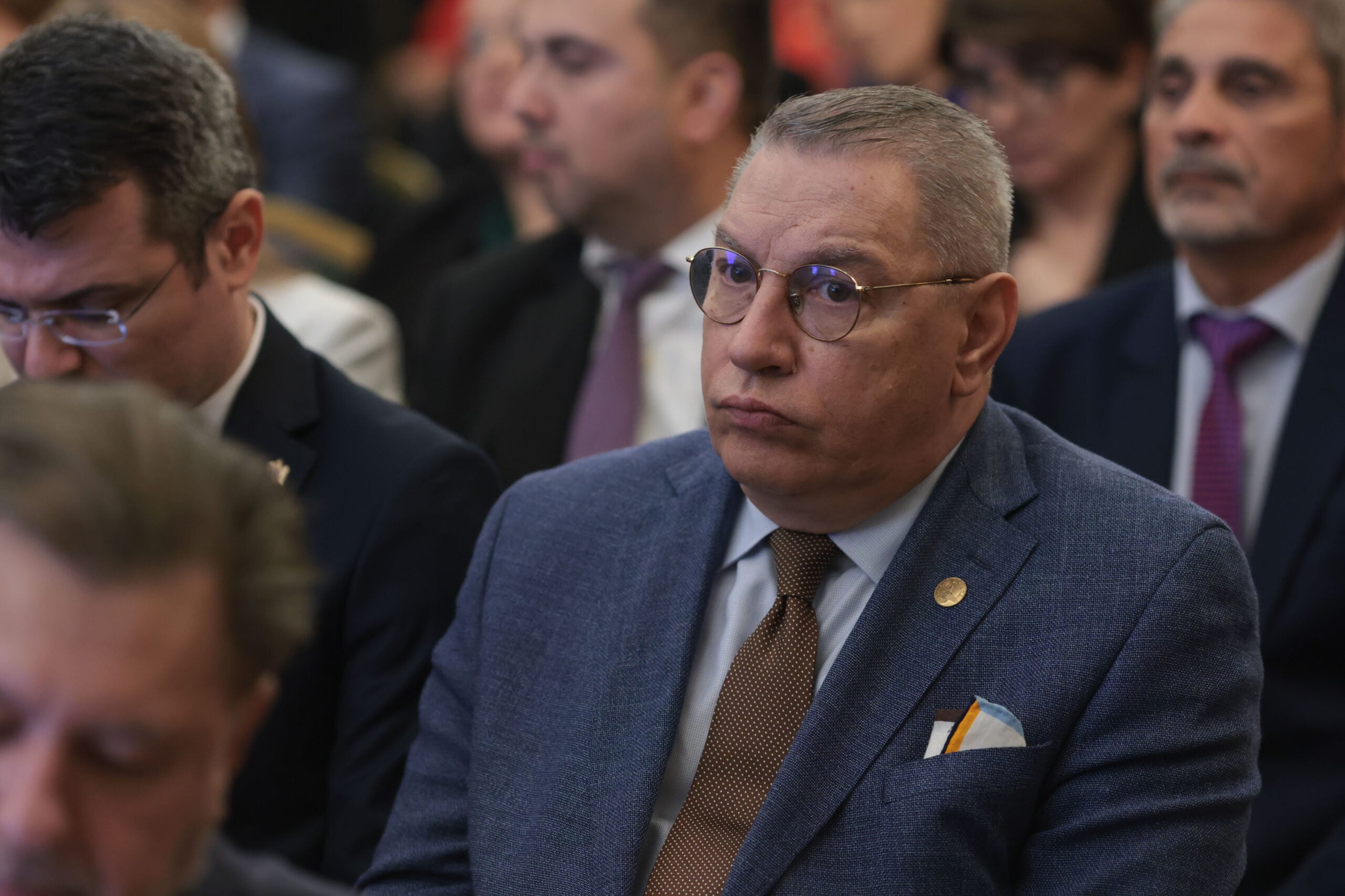 Pot fi medicii legați de glie? “E contrar principiilor UE. Iluzia că sistemul privat este șansa acestei țări este o mare prostie” – INTERVIU