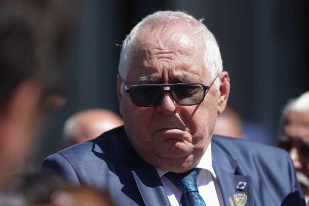 Cine e portavocea primarilor anti-Bolojan: colaborator al Securității, edil PSD vopsit în independent