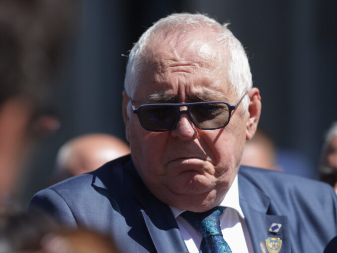 Cine e portavocea primarilor anti-Bolojan: colaborator al Securității, edil PSD vopsit în independent