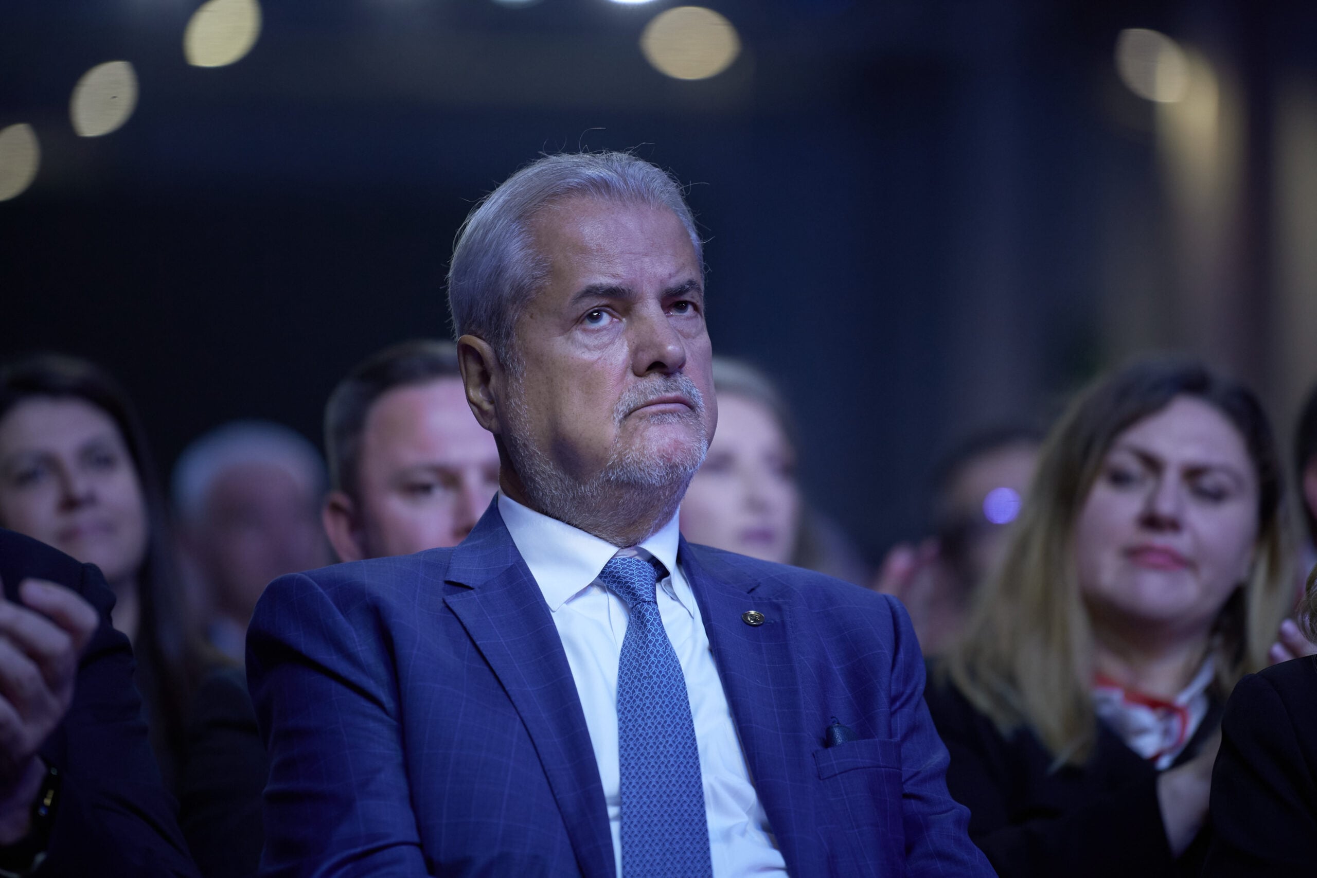 Adrian Năstase: PSD face un fel de balet. Ar trebui să rămână la guvernare deocamdată. Bolojan, frâna din Guvern – INTERVIU