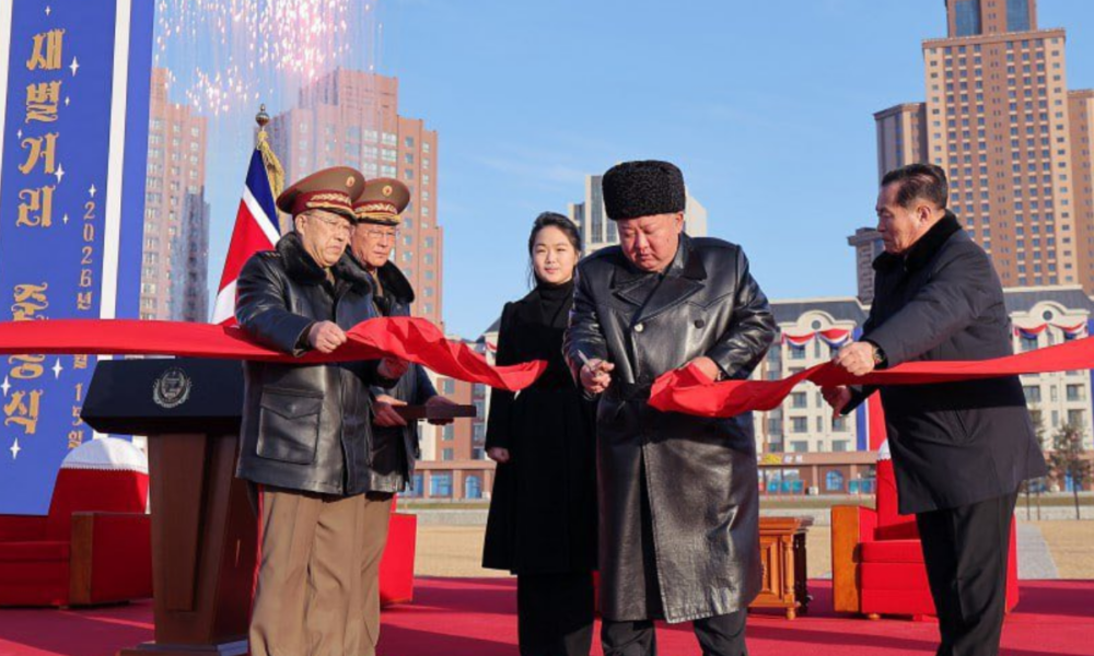 Kim Jong Un inaugurează cartierul „consolării” pentru familiile soldaților uciși