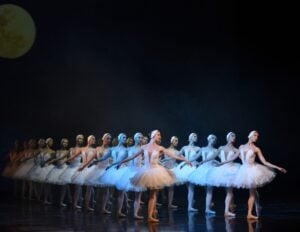 Poza pentru articolul Capodopere pe Scena Operei: O incursiune în magia operei, baletului și a teatrului de elită