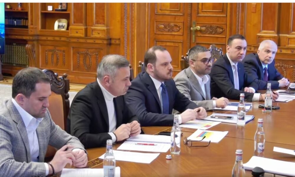 EXCLUSIV Un ministru PSD a mințit în CV. A fost exmatriculat de la o facultate privată. Reacția ministrului: „Nu știu cum s-a finalizat”