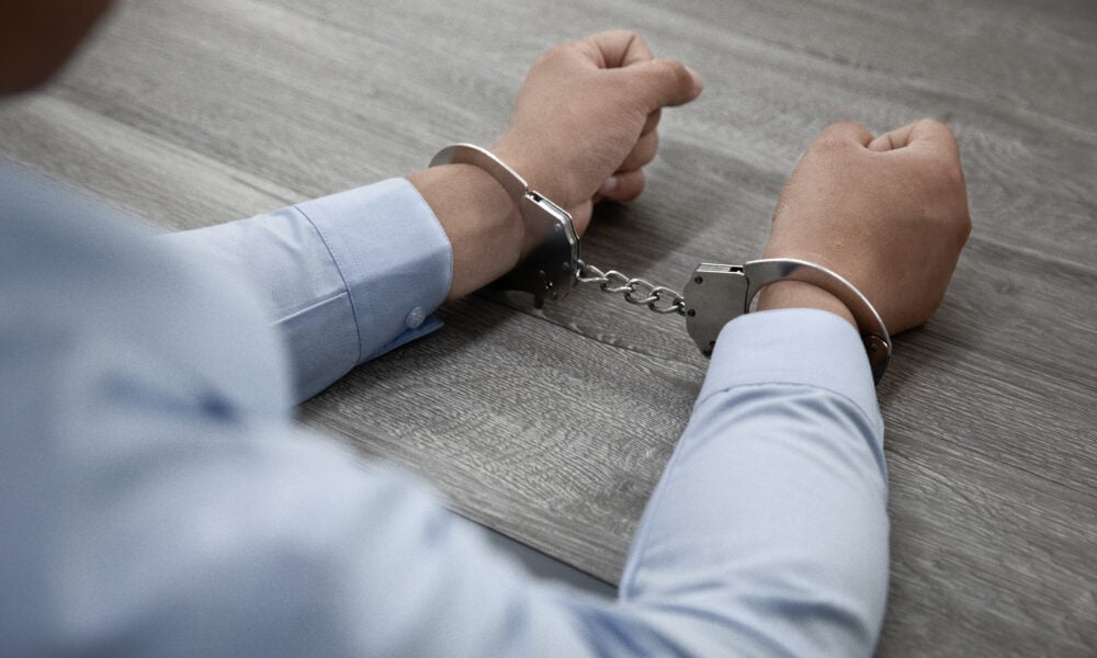 Român condamnat la închisoare în Austria  pentru că și-a transformat corpul într-un panou dedicat nazismului