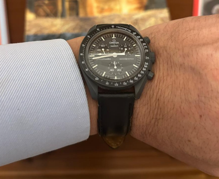 „Rolexul meu de 300.000 de euro.” Un ministru face haz de necazul lui Bolojan cu ceasul