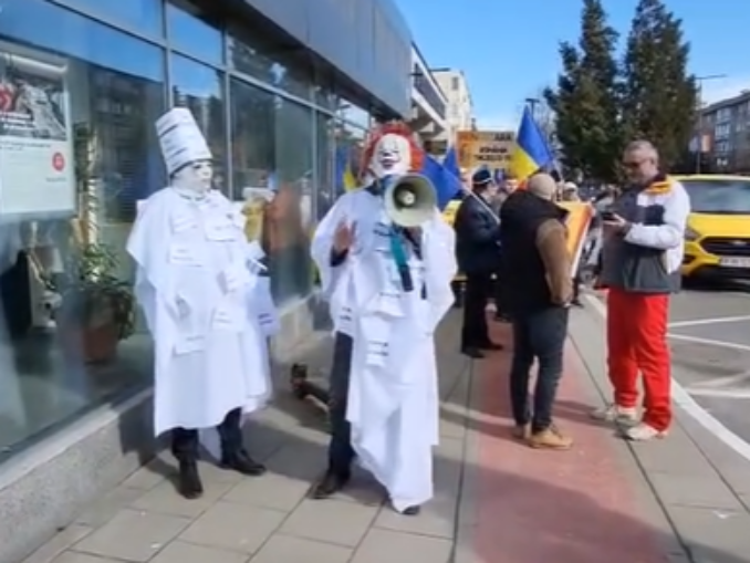Proteste AUR: Manifestări într-un giratoriu, Simion la Ploiești și certuri în Victoriei
