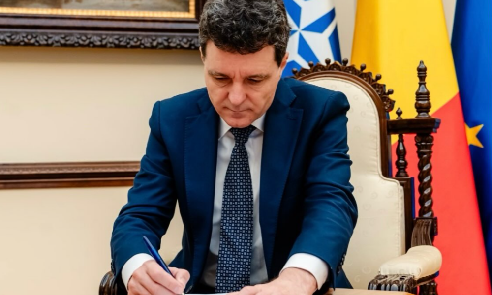 Punct final. Nicușor Dan a promulgat reforma pensiilor speciale