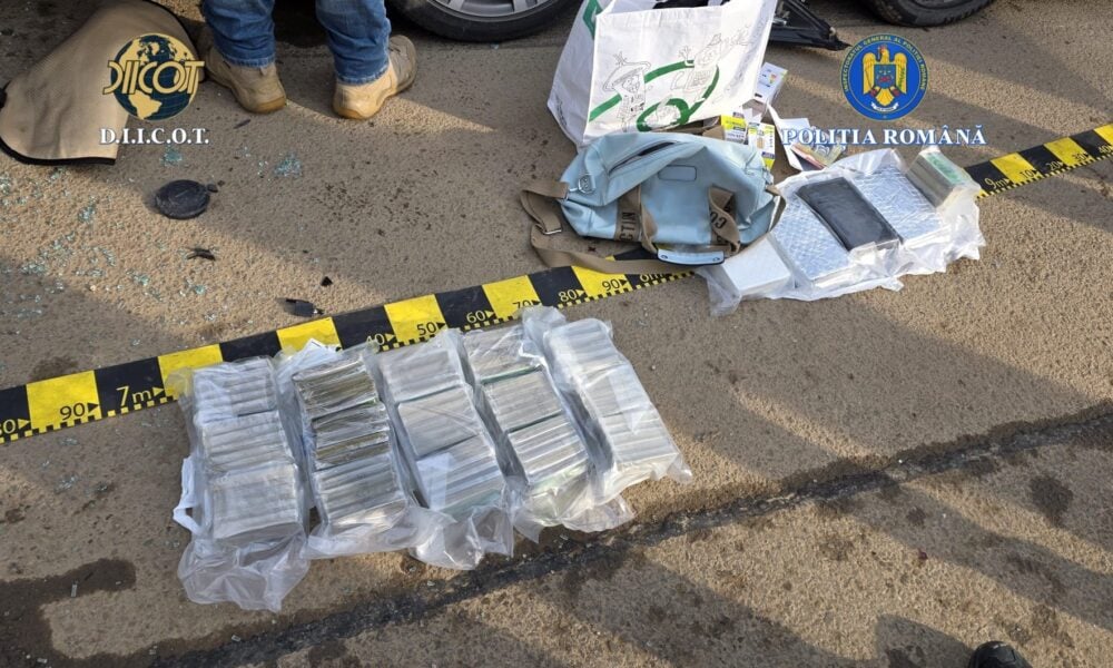 Operațiune ca-n filme: Cocaină, focuri de armă și polițiști loviți cu mașina