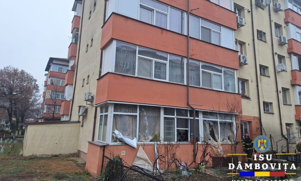 Explozie într-un bloc din Dâmbovița. 17 persoane au fost evacuate