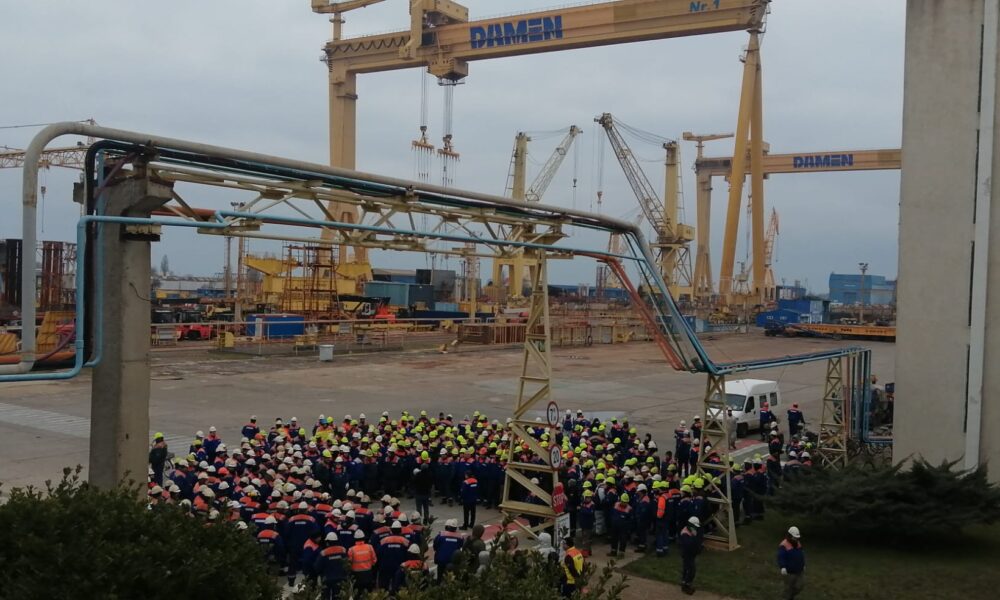 VIDEO Protest la Șantierul Naval Mangalia. Angajații nu și-au mai luat banii de peste două luni