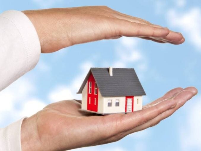 Românii se împrietenesc cu firmele de asigurare. Cu doar 130 de lei îți pui casa la adăpost