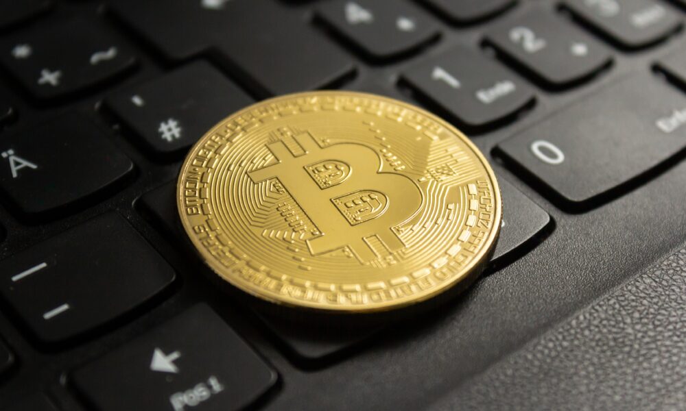 Vrei să fii milionar? Varianta militarul crypto