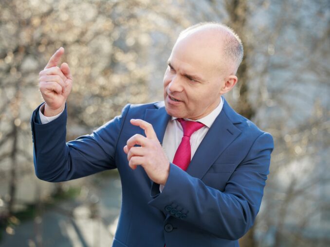 PRIMA NEWS Funeriu: Sporul de doctorat trebuie eliminat integral