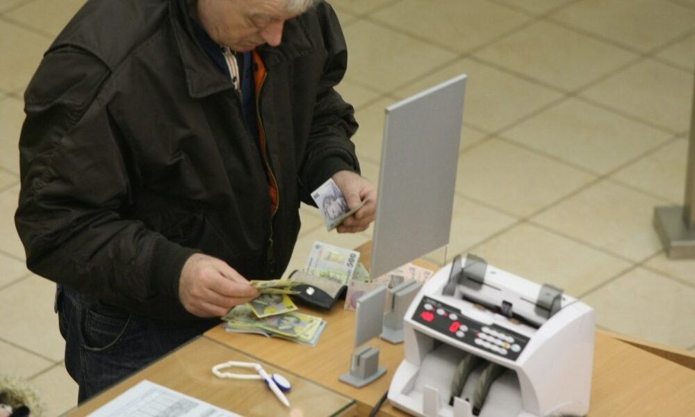 Băncile se zgârcesc la dobânzile pentru depozite în februarie 2026. Unde găsești cele mai bune oferte pentru banii tăi