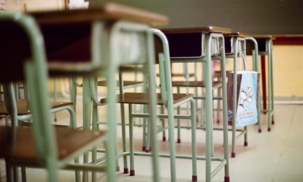 Zăpada închide școlile din Giurgiu: Miercuri se învață online