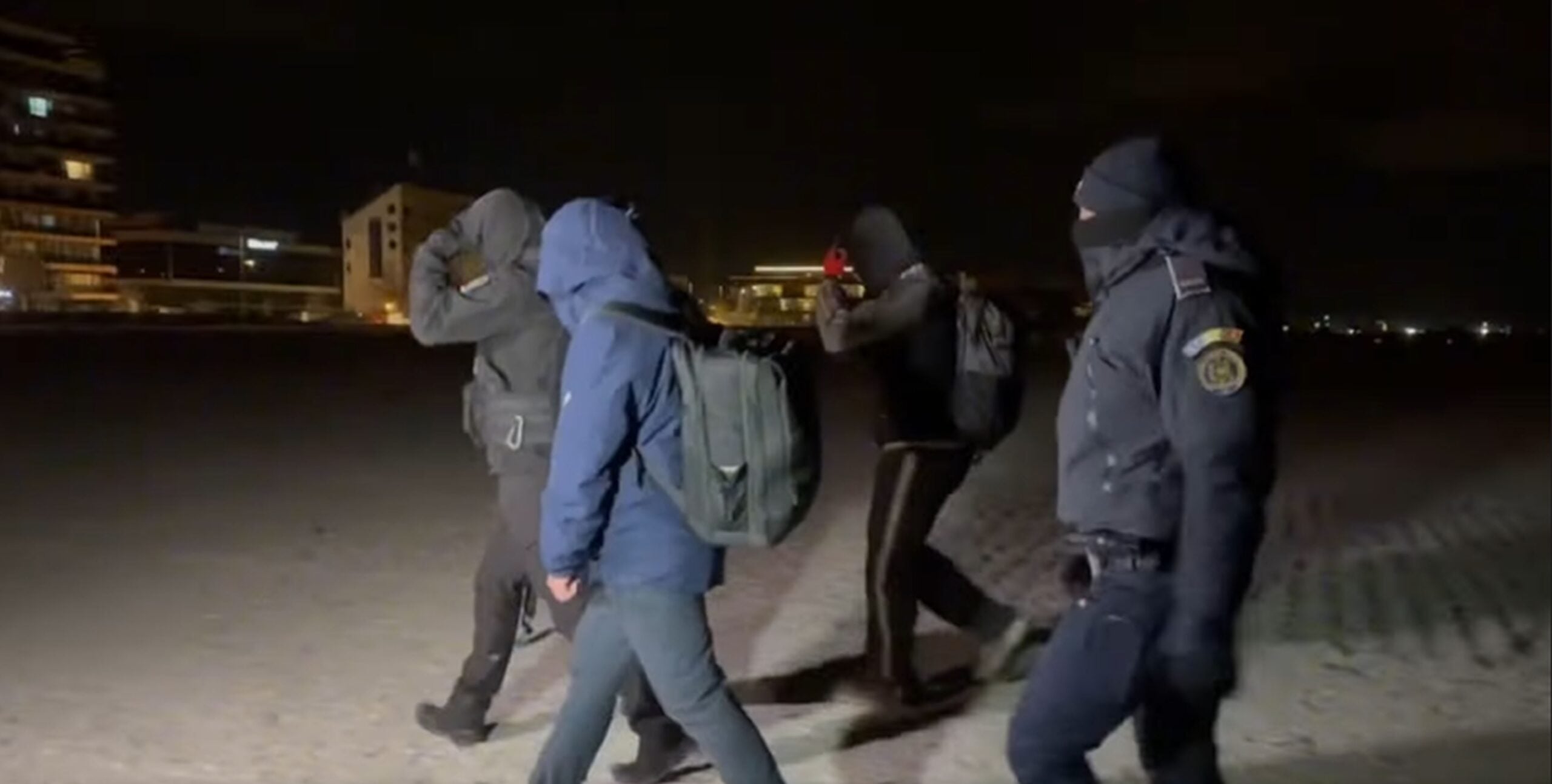 Resturi de dronă, pe plaja din Mamaia. Ce spune ministrul Apărării VIDEO