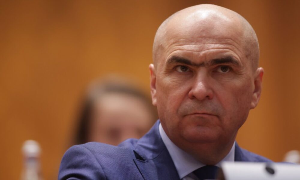 A fost sau nu la petrecere? Cum explică Bolojan sustragerea din fața presei și participarea la reuniunea PNL Prahova