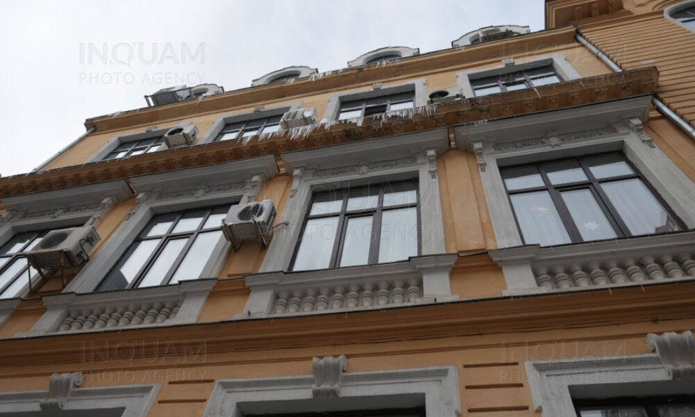 Vreme geroasă până miercuri în Capitală, dar şi în restul ţării