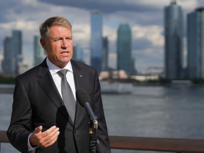 Călătorul Iohannis, pus pe drumuri de ANAF