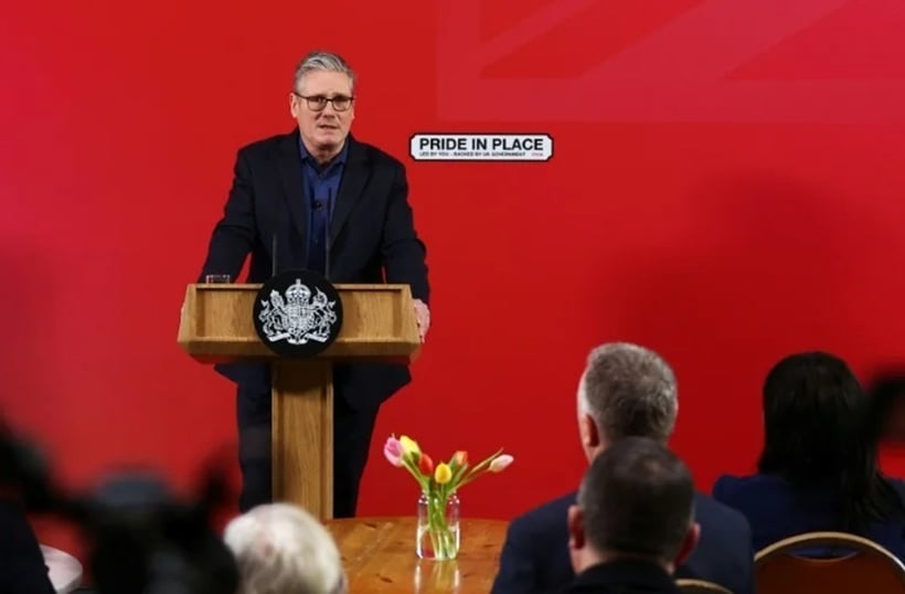 Dosarele Epstein provoacă cutremur în Marea Britanie. Omul de încredere al premierului demisionează