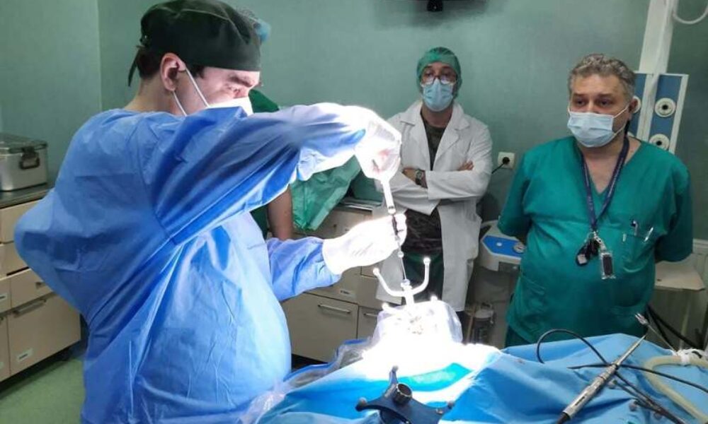 Inovaţie chirurgicală. Risc de cancer ovarian, redus cu 80%