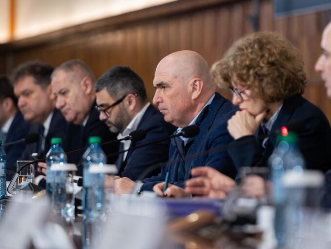 „Au tras mâțul de coadă”. BNS pune tunurile pe reforma administrației