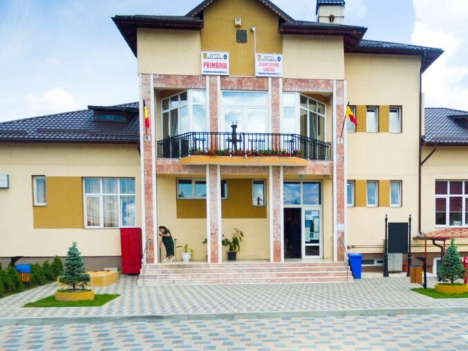 Primăria care ignoră austeritatea. Cheltuieli de 100.000 de lei pentru mărțișoare și ciocolată
