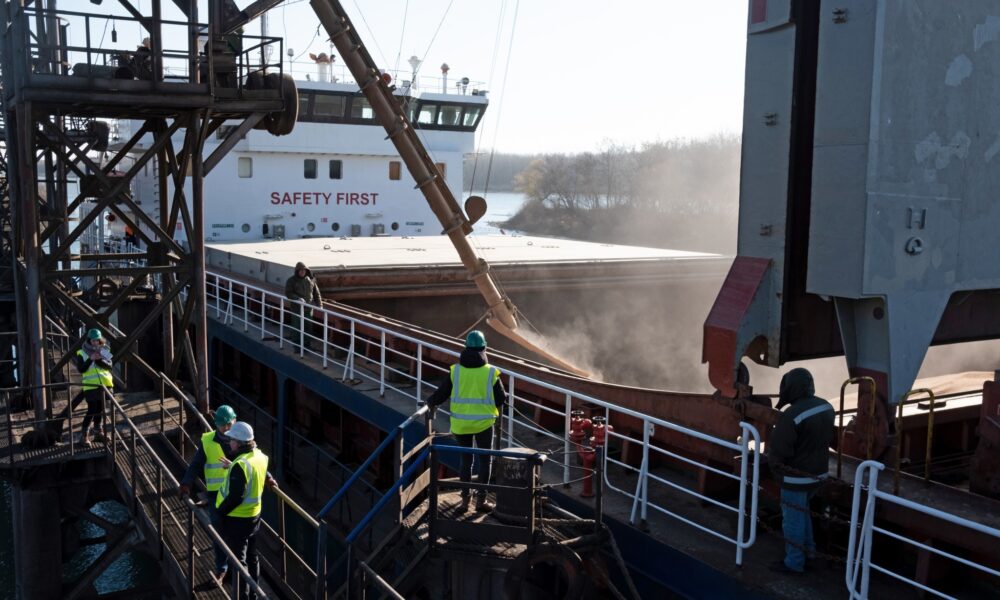 România cumpără singurul port maritim-fluvial al Moldovei