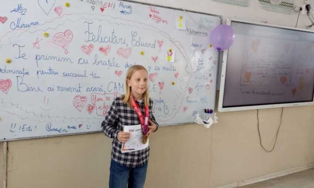 Povestea elevului de clasa a V-a din Caracal, medaliat cu aur la un concurs de matematică din Thailanda