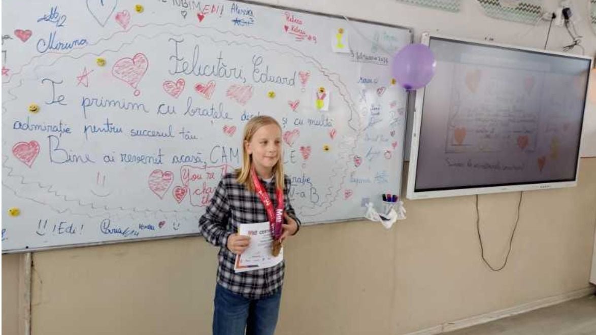 Povestea elevului de clasa a V-a din Caracal, medaliat cu aur la un concurs de matematică din Thailanda
