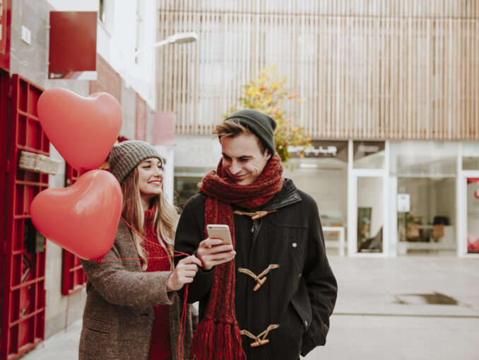 Singur de Valentine’s Day? 10 idei simple care îți vor face ziua MAI TARE