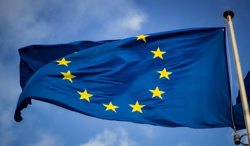 UE cere SUA să reintroducă tarifele convenite în acordul comercial înainte de aniversarea acestuia