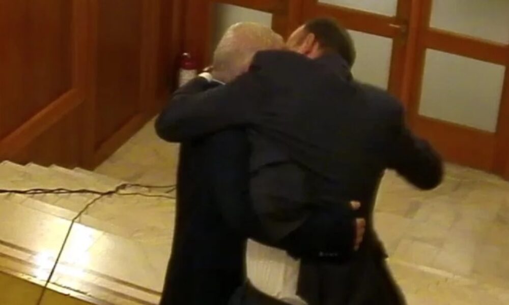  Judecătorii dau peste cap dosarul Bătaia din Parlament
