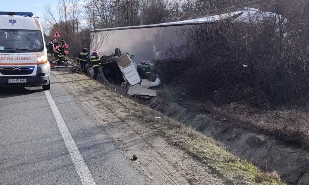 Trei morţi şi un rănit, în urma unui accident produs pe DN 6, în judeţul Caraş-Severin