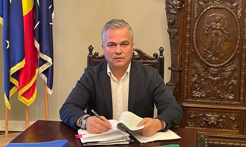 Adrian Veștea și averea sa. Terenuri de zeci de mii de metri pătrați, casă de vacanță și conturi de sute de mii de lei