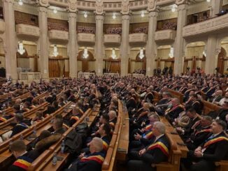 EXCLUSIV Dezmăț pe bani publici. Chef de jumătate de milion de euro pentru primari. Fără cazare