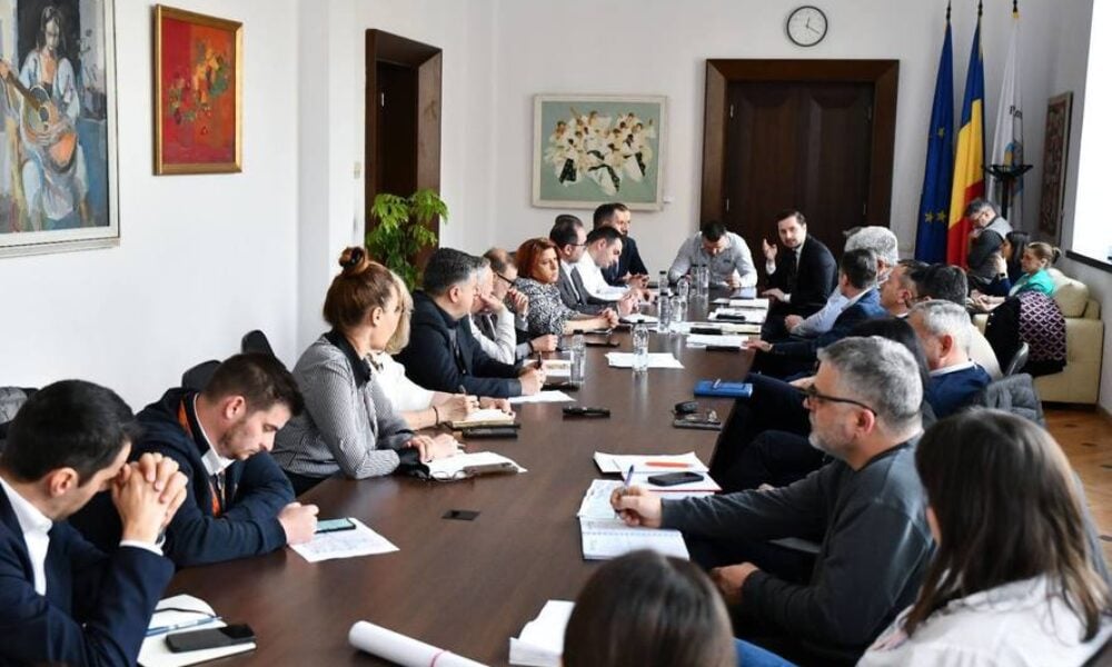 Ultimatum pentru utilități: Ciucu impune coordonarea lucrărilor în Capitală