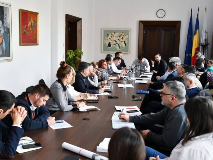 Ultimatum pentru utilități: Ciucu impune coordonarea lucrărilor în Capitală