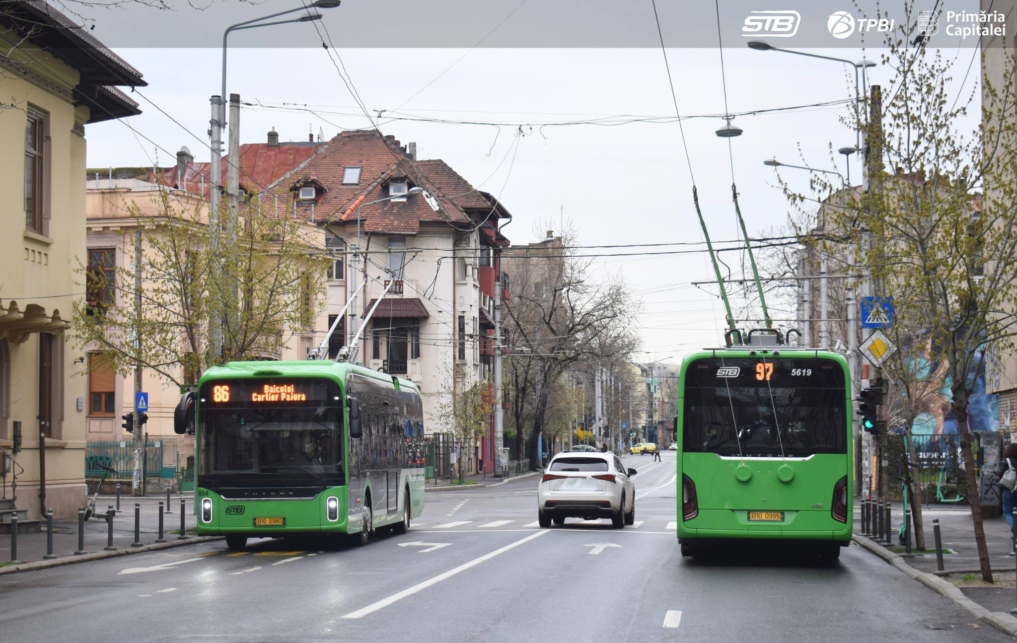 Primăria Capitalei anunţă modificări de trasee ale unor linii de transport în comun
