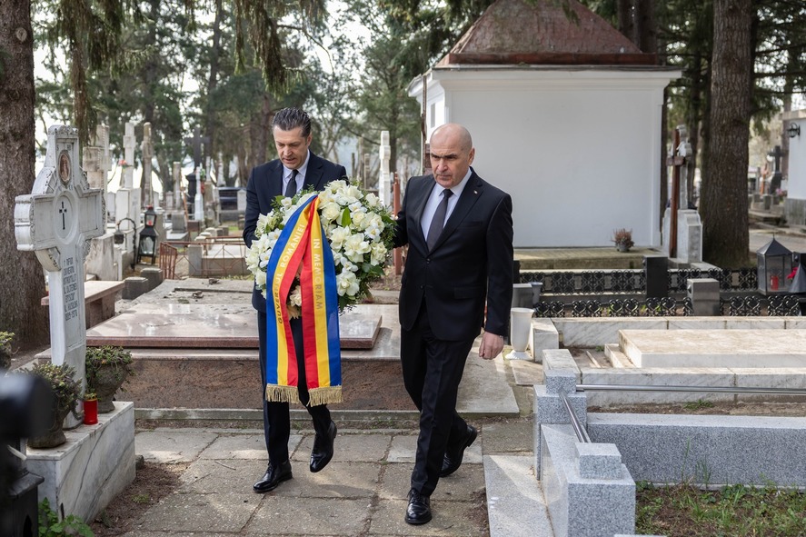 Omagiu adus artizanilor Unirii: Ilie Bolojan, vizită la Cernica