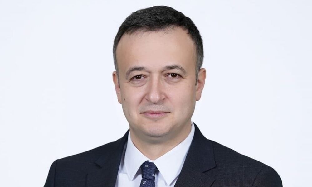 Cum scapi de instanță în disputa cu firmele de asigurări și pensii private. Ce face ASF pentru românii care au acțiuni uitate