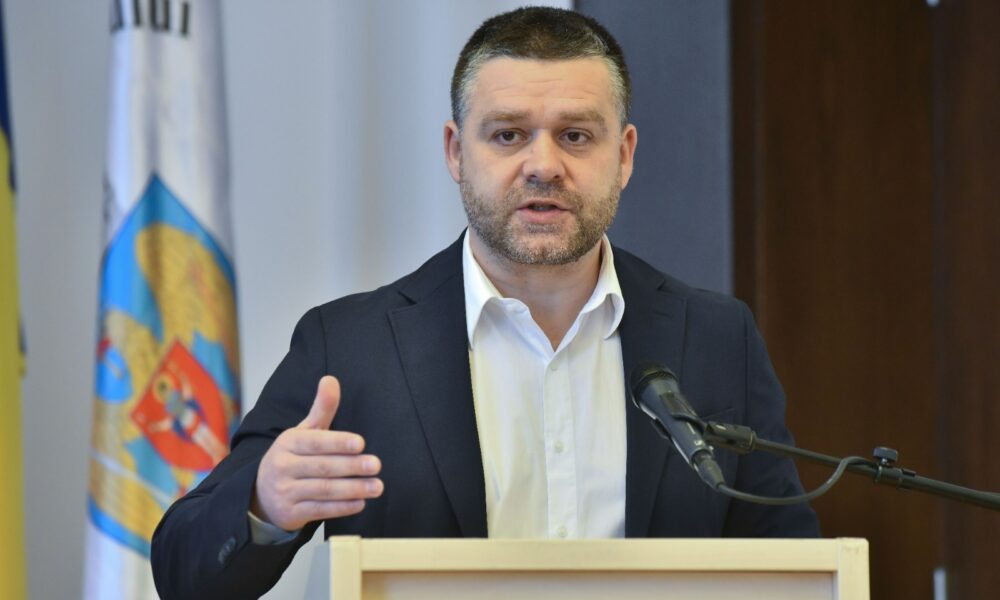 Ciprian Ciucu trimite acasă 122 de angajați de la Primăria București