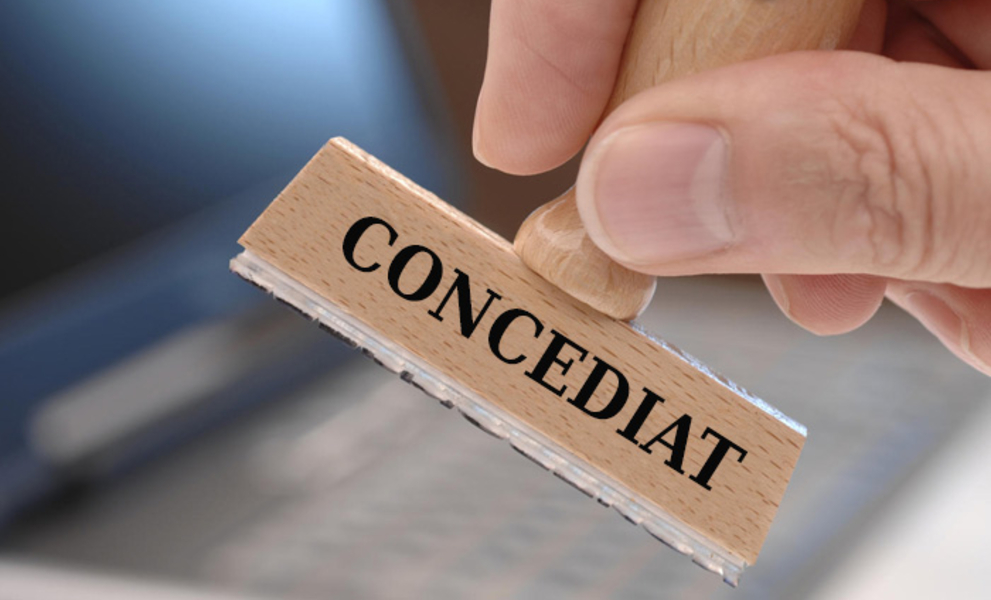 Patronul nu are voie să te dea afară dacă ți-ai luat concediu medical. Ce spune legea