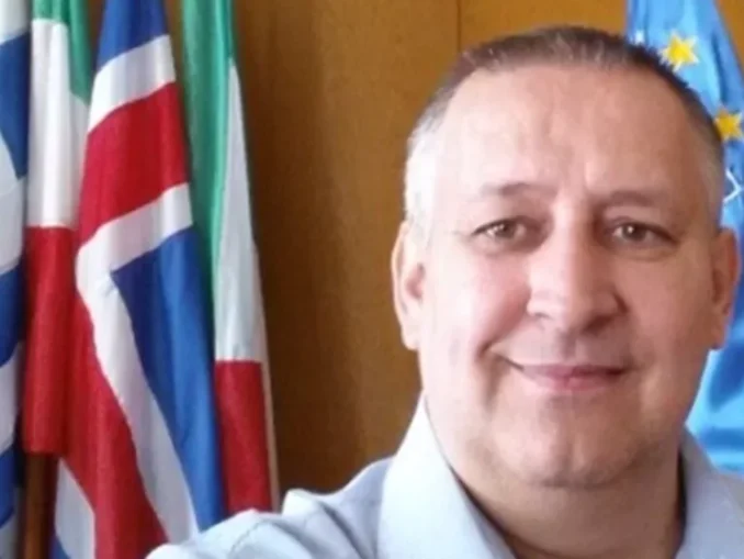 Anton și comanda politică (la procurori)