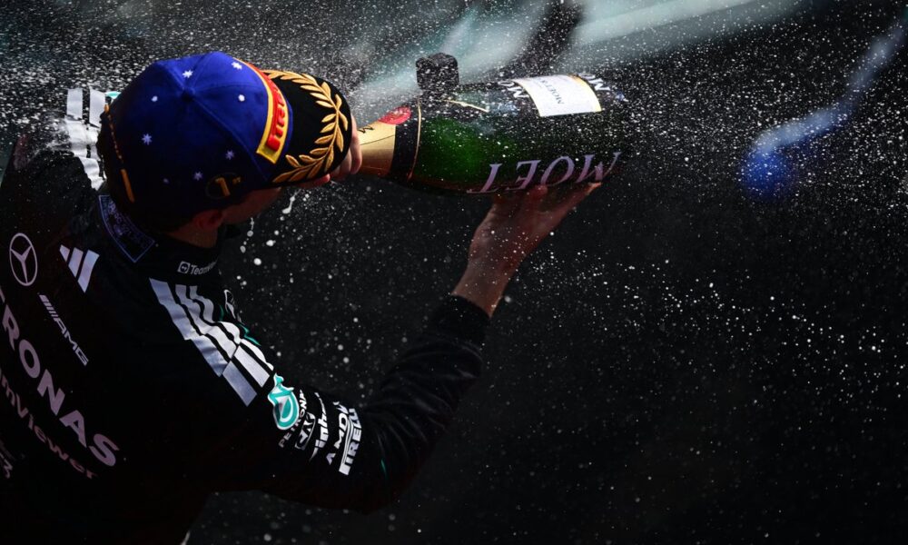 Dublă pentru „săgețile argintii”. Mercedes s-a impus în Marele Premiu al Australiei