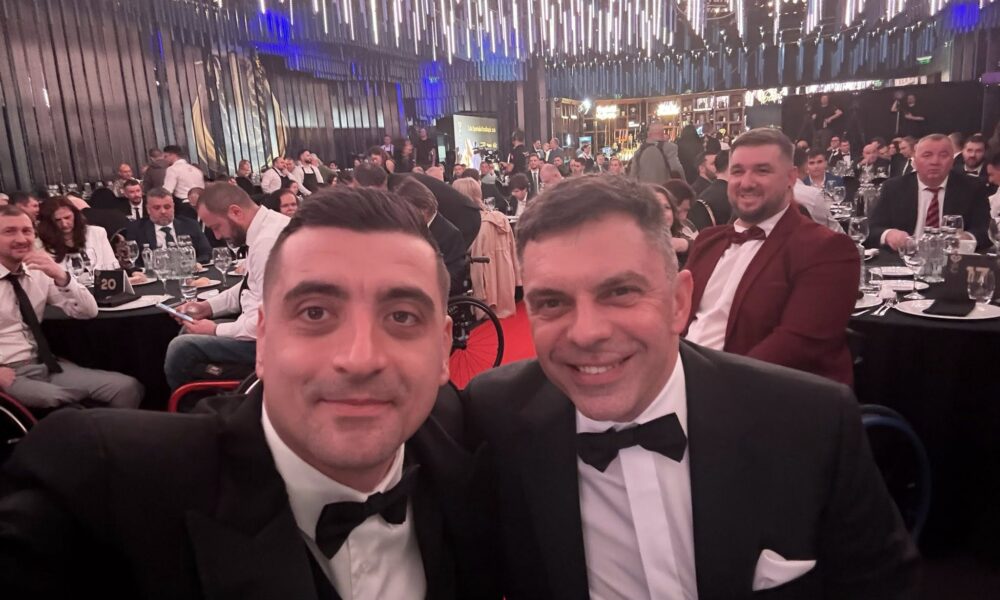 AUR, PSD și UDMR s-au aliat ca să poată pompa bani în presa sportivă