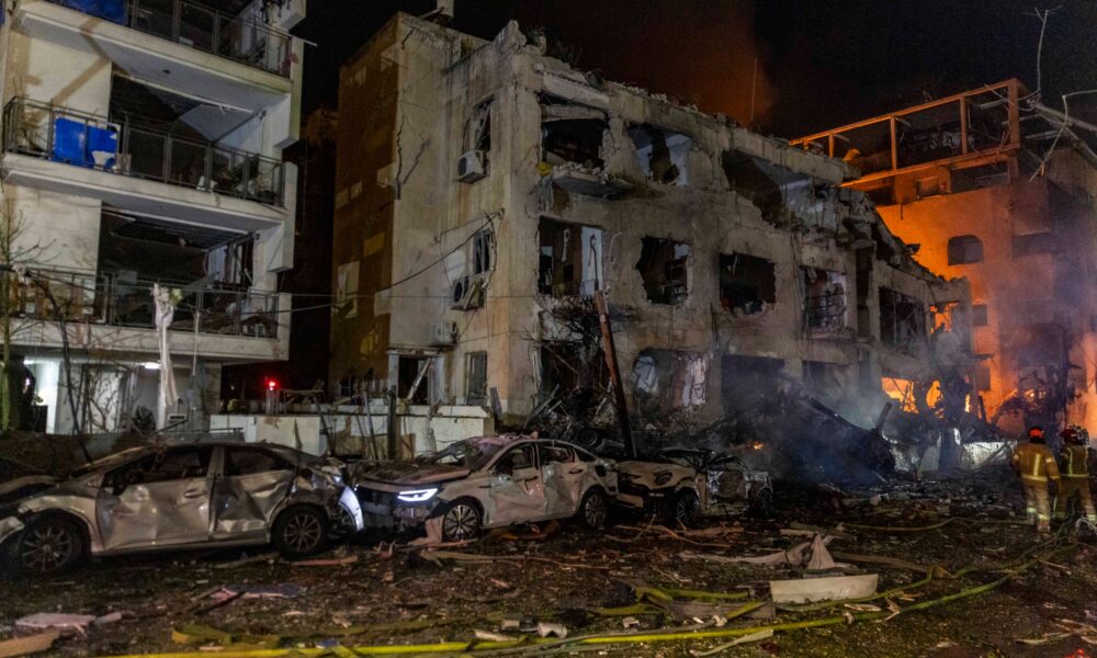 VIDEO Cel puțin 20 de persoane rănite și un deces la Tel Aviv, după riposta Iranului